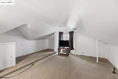 5230 Hillen Dr, Oakland, CA 94619 - Photo 30