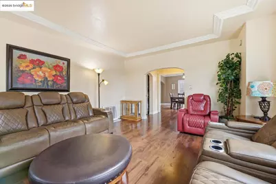 5230 Hillen Dr, Oakland, CA 94619 - Photo 10