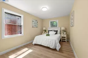 5838 Nottingham Dr, Oakland, CA 94611 - Photo 8