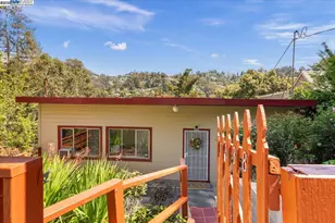 5838 Nottingham Dr, Oakland, CA 94611 - Photo 1