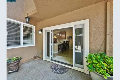 913 Cedar Brook Ln, Vacaville, CA 95687 - Photo 16