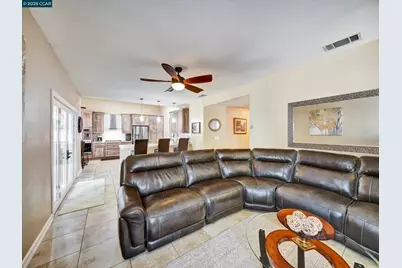 913 Cedar Brook Ln, Vacaville, CA 95687 - Photo 18