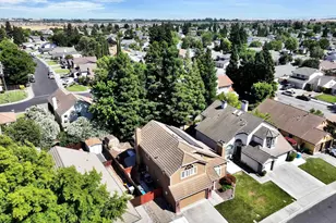 913 Cedar Brook Ln, Vacaville, CA 95687 - Photo 46