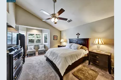 913 Cedar Brook Ln, Vacaville, CA 95687 - Photo 30