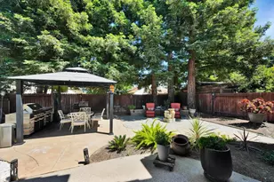 913 Cedar Brook Ln, Vacaville, CA 95687 - Photo 2