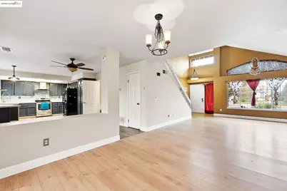 1974 Paradise Valley Ct, Tracy, CA 95376 - Photo 6