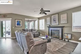 1915 Edgeview Way, Discovery Bay, CA 94505 - Photo 18