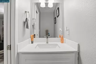 213 Markham Avenue, Vacaville, CA 95688 - Photo 22
