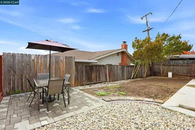 213 Markham Avenue, Vacaville, CA 95688 - Photo 32