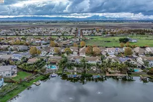 1050 Clear Lake Dr, Oakley, CA 94561 - Photo 10