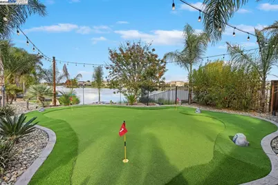 1050 Clear Lake Dr, Oakley, CA 94561 - Photo 46