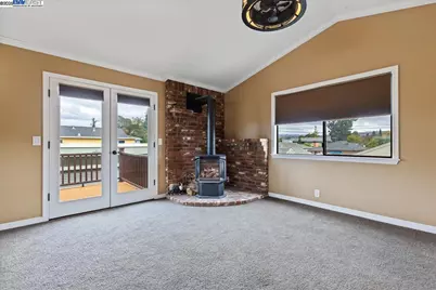 1672 Crescent Avenue, Castro Valley, CA 94546 - Photo 32