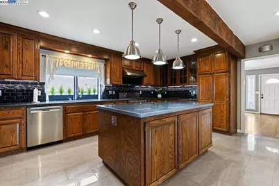 1672 Crescent Avenue, Castro Valley, CA 94546 - Photo 24