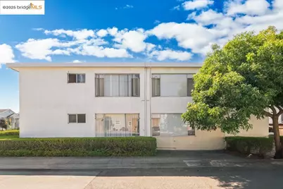 1728 Curtis St, Berkeley, CA 94702 - Photo 12