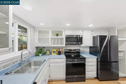 37 Miramonte Dr, Moraga, CA 94556 - Photo 4