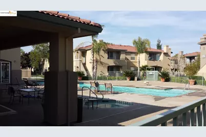 5201 Laguna Oaks Dr #UNIT 70, Elk Grove, CA 95758 - Photo 10