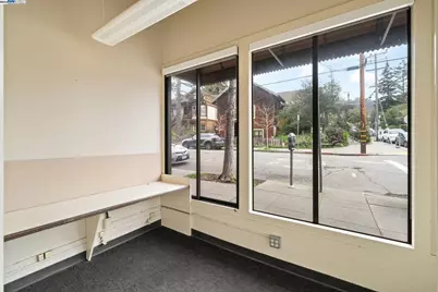 1444 Walnut St, Berkeley, CA 94709 - Photo 46