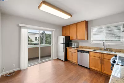 1444 Walnut St, Berkeley, CA 94709 - Photo 28