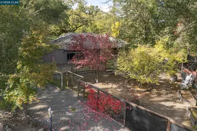 230 Moraga Way, Orinda, CA 94563 - Photo 38