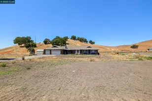 1610 Lawrence Rd, Danville, CA 94506 - Photo 2