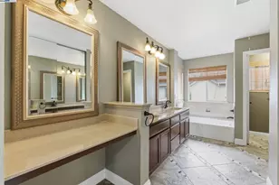 2337 Woodhill Dr, Pittsburg, CA 94565 - Photo 24