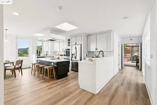 14 Contra Costa Pl, Oakland, CA 94618 - Photo 20