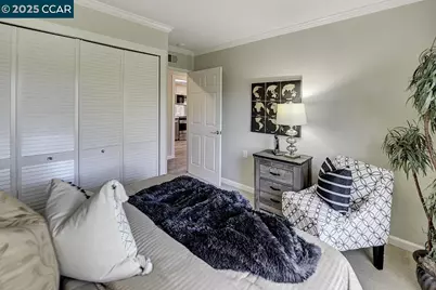 2424 Tice Creek Dr. #2, Walnut Creek, CA 94595 - Photo 24