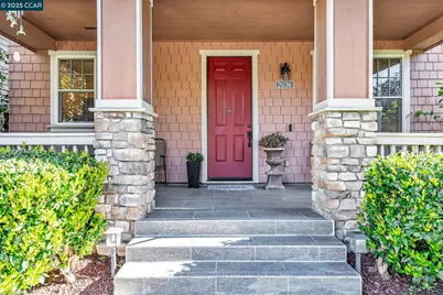 2036 Serra Ln, Hercules, CA 94547 - Photo 4