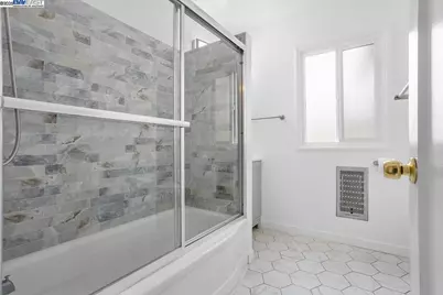 15106 Edgemoor St, San Leandro, CA 94579 - Photo 10