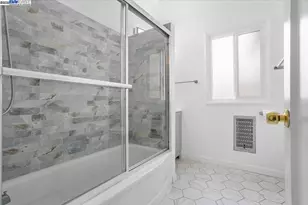 15106 Edgemoor St, San Leandro, CA 94579 - Photo 10