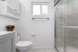 15106 Edgemoor St, San Leandro, CA 94579 - Photo 14