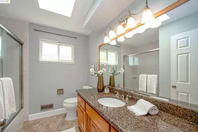 7036 13th St, Sacramento, CA 95831 - Photo 18