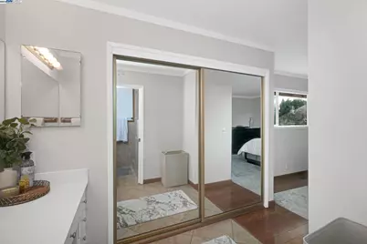 27956 Edgecliff Way, Hayward, CA 94542 - Photo 32