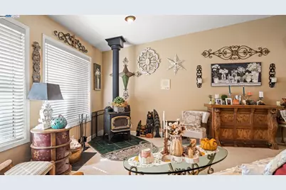 3208 Bonanza Dr, Cameron Park, CA 95682 - Photo 10