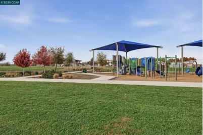 4213 Hovnanian Dr, Sacramento, CA 95834 - Photo 32