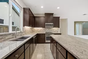 4213 Hovnanian Dr, Sacramento, CA 95834 - Photo 14