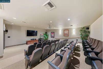 4213 Hovnanian Dr, Sacramento, CA 95834 - Photo 44