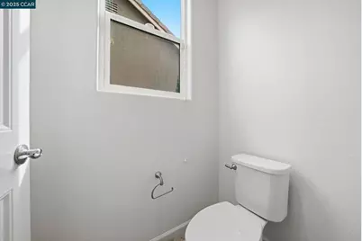 4213 Hovnanian Dr, Sacramento, CA 95834 - Photo 22