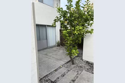 1363 Ridgecrest Rd, Pinole, CA 94564 - Photo 22