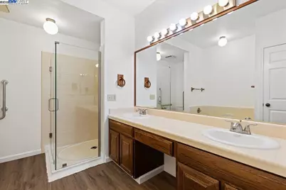 25912 Hayward Blvd #Unit 204, Hayward, CA 94542 - Photo 18