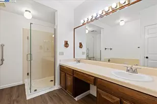 25912 Hayward Blvd, Hayward, CA 94542 - Photo 18