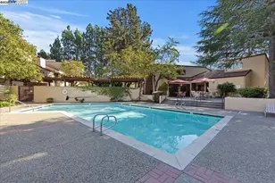 25912 Hayward Blvd, Hayward, CA 94542 - Photo 24