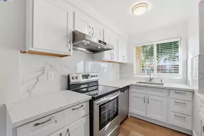 3305 Innerwick Ln, San Jose, CA 95121 - Photo 12