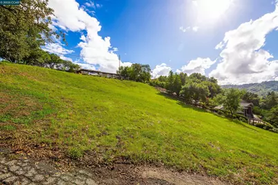 8 Gable Lane, Lafayette, CA 94549 - Photo 10