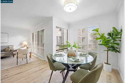 4 Commodore Drive #D335, Emeryville, CA 94608 - Photo 4