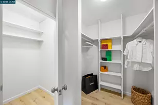 4 Commodore Dr, Emeryville, CA 94608 - Photo 18