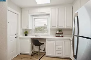 7700 Garfield Ave, Oakland, CA 94605 - Photo 12