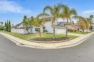 2271 Biscay Ct, Discovery Bay, CA 94505 - Photo 2