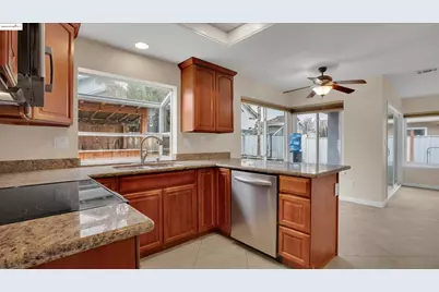 2271 Biscay Ct, Discovery Bay, CA 94505 - Photo 12