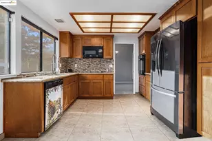 1718 Yellowstone Dr, Antioch, CA 94509 - Photo 12